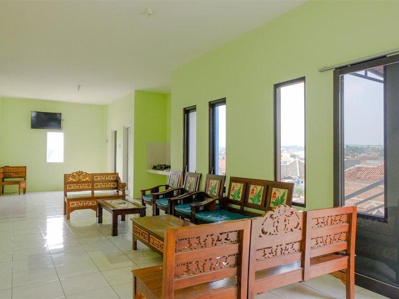 Spot On 2081 Sriwijaya Family Residence Lawang Exteriör bild