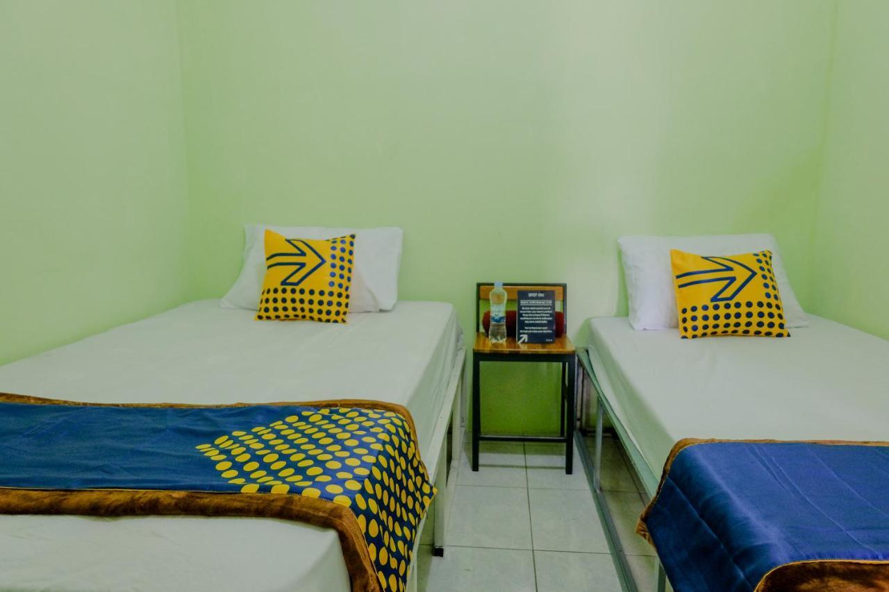 Spot On 2081 Sriwijaya Family Residence Lawang Exteriör bild
